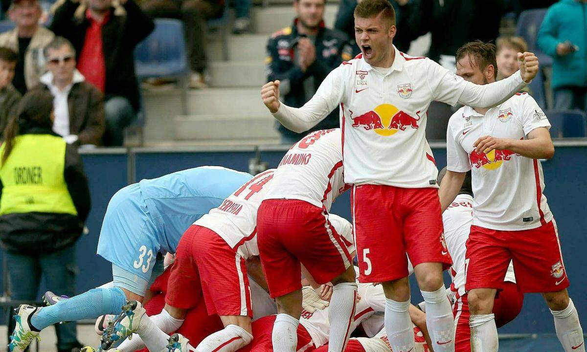 Und in der Bundesliga? 1. Red Bull Salzburg 107,62 (60,7) 2. Rapid Wien 43,95 (48,7) 3. Austria Wien 32,1 (21,6)