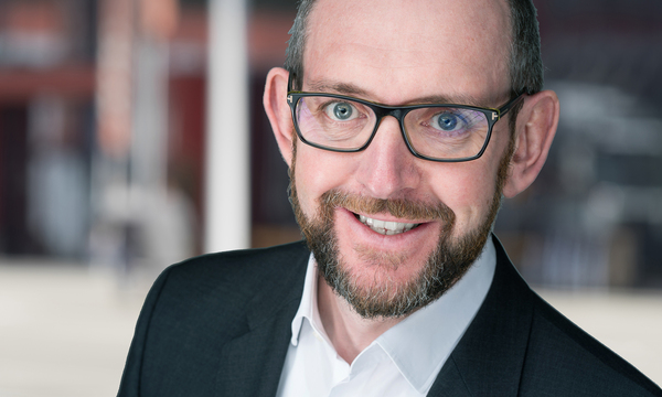 Robert Traxl leitet das Familienunternehmen Ringer GmbH gemeinsam mit Peter Rungger sowie den Eigentümern Markus, Thomas, Peter und Philipp Ringer.