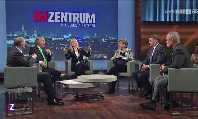 V.l.n.r: Karl Mahrer (ÖVP), Walter Rosenkranz (FPÖ), Moderatorin Claudia Reiterer, Beate Meinl-Reisinger (Klubobfrau der Neos), Jörg Leichtfried (SPÖ) und Peter Pilz (Jetzt).