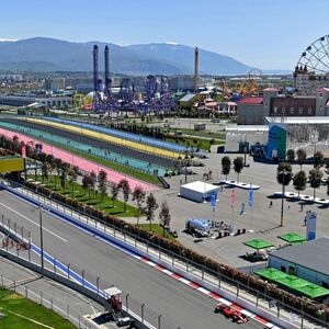 Nicht Disneyland, sondern die F1-Rennstrecke von Sotschi.