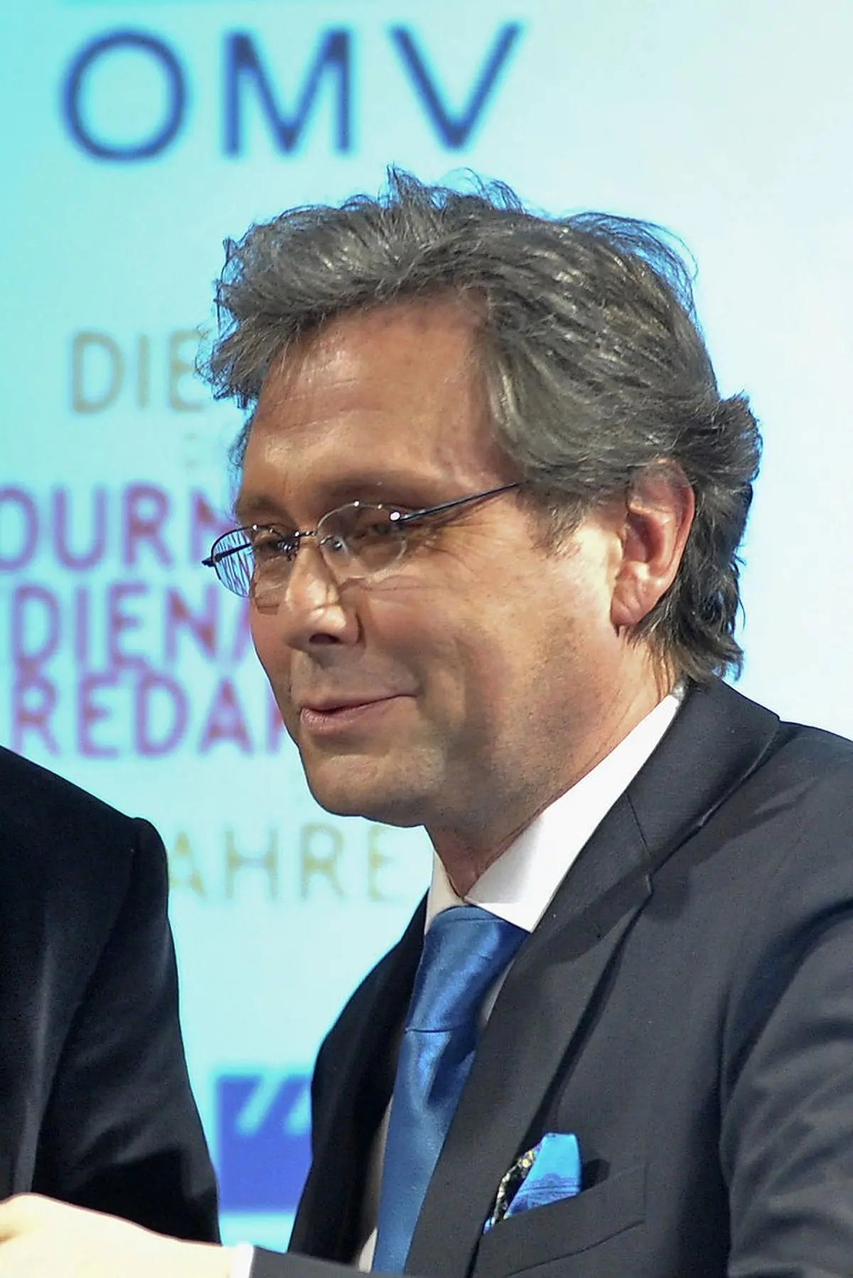 Der Generaldirektor des ORF, Alexander Wrabetz, drückte im Döblinger Bundesgymnasium in der Gymnasiumstrasse die Schulbank. In seinem vorletztem Jahr stieß die jetzige Familienministerin an dieselbe Schule.