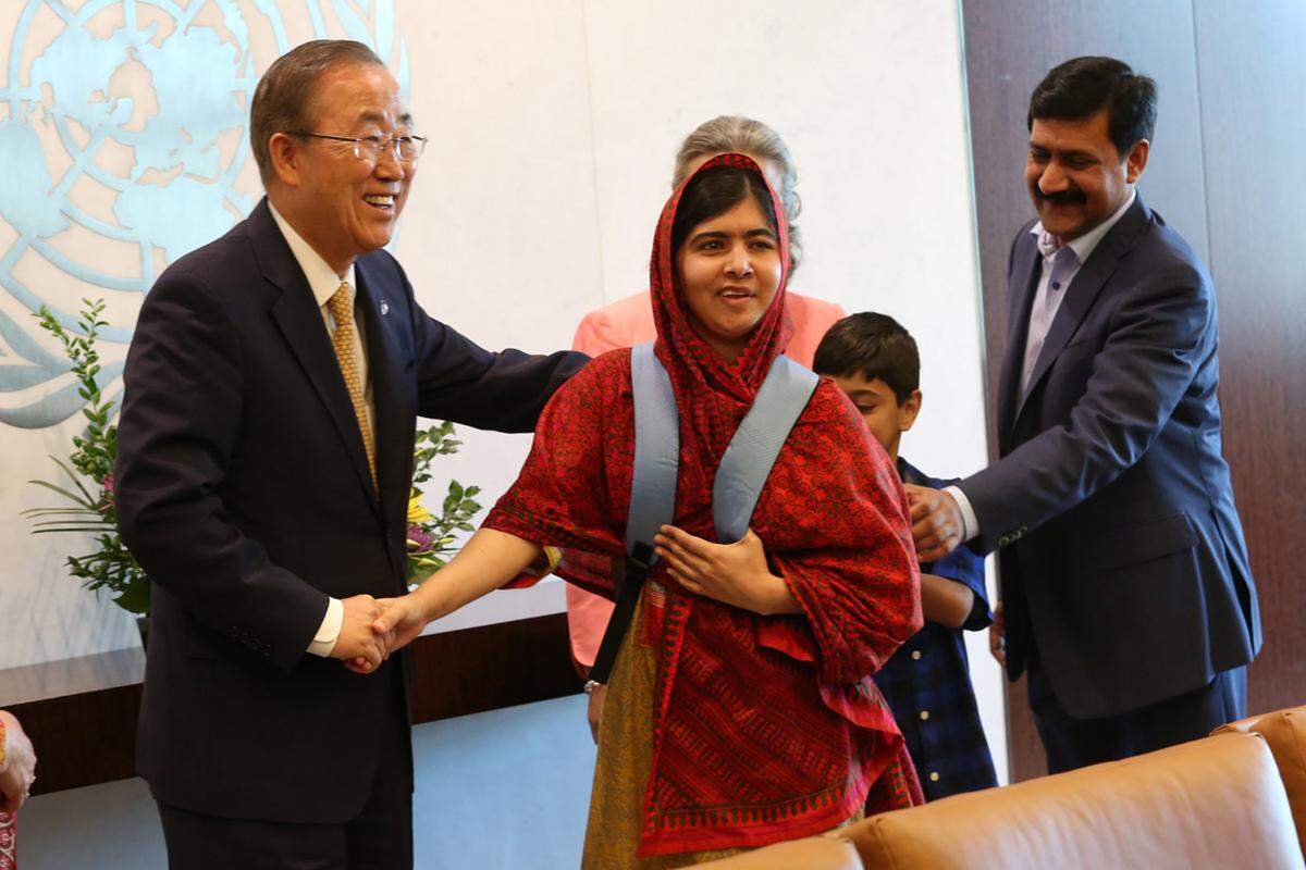 Die Taliban bringen Malala jedenfalls nicht zum Schweigen. Regelmäßig meldet sie sich zu Kinderrechten zu Wort. Zu Ehren des pakistanischen Teenagers Malala Yousefzai hat die UNO ihren Geburtstag, den 12. Juli, zum "Malala-Tag" ausgerufen.
