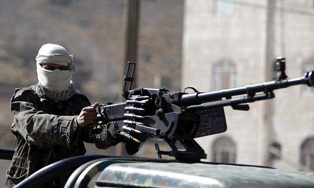 Bewaffnete Polizei im Jemen