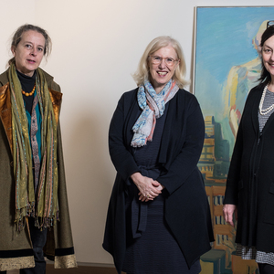 Frauenpower. Kuratorinnen Brigitte  Borchhardt-Birbaumer, Elisabeth Dutz, Antonia Hoerschelmann (v. l.). 