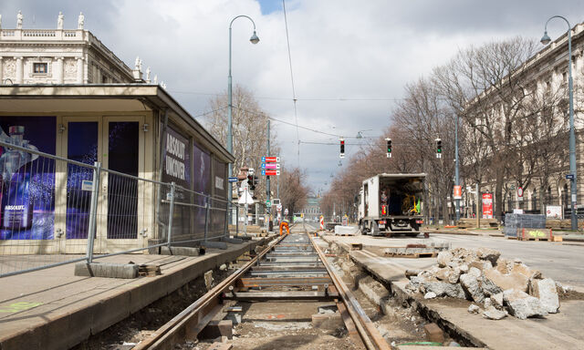 Bitte ausweichen. Auf der Ringstraße wird noch gearbeitet.