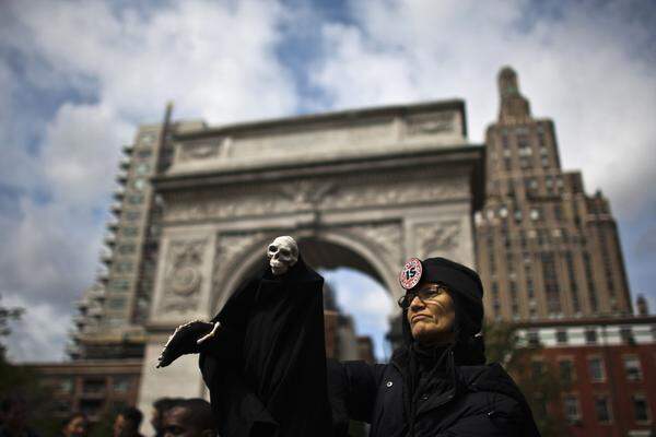 Demo in New York.