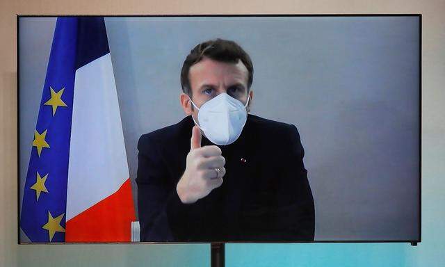 FRANCE-HEALTH-VIRUS-POLITICS-MACRON