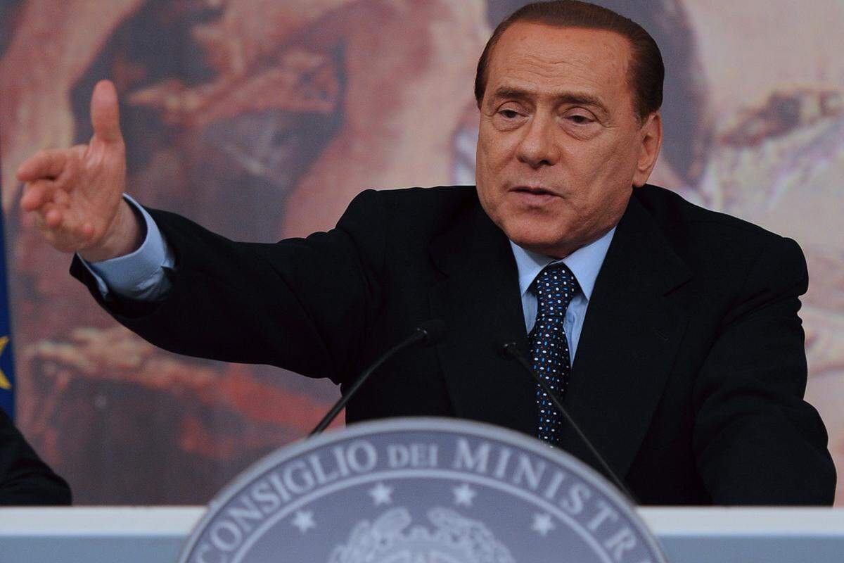 Der italienische Ministerpräsident Silvio Berlusconi muss erneut einen schweren Schlag einstecken. Die Regierung ist über die Frage der Pensionsreform gespalten. Die rechtspopulistische Lega Nord droht mit Straßenprotesten. Es ist nicht das erste Mal, dass es für den "Cavaliere" eng wird.