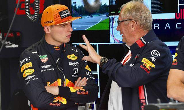 Red-Bull-Pilot Max Verstappen mit Helmut Marko.