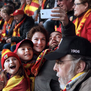 Pauline (Mitte) ist naiv, ihr kommunistischer Vater (rechts) umso klüger: Der Film „Chez nous“ gefiel dem Front National gar nicht – er ist  nun beim Filmfestival Crossing Europe zu sehen.