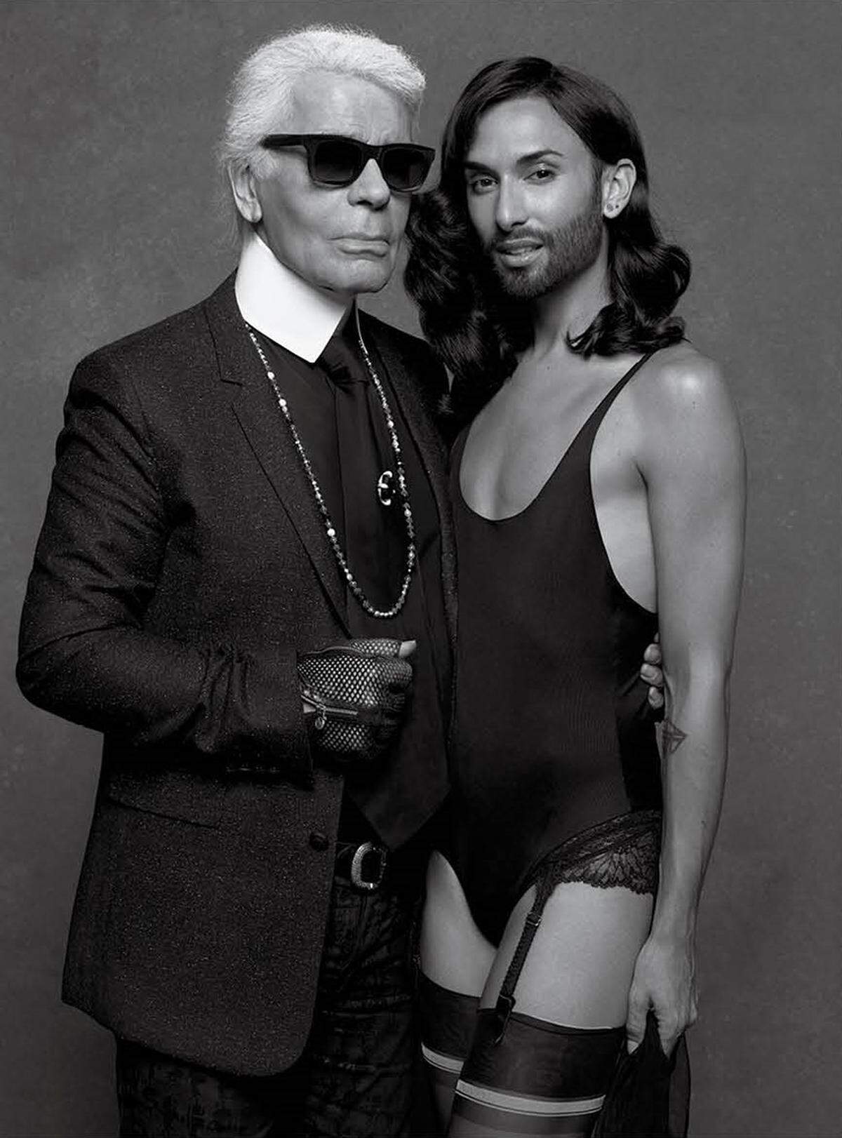 Die Eurovision-Song-Contest-Gewinnerin (25, "Rise Like A Phoenix") wurde von Karl Lagerfeld ins Fotostudio geholt. Geschossen wurden die Schwarzweißbilder für Carine Roitfelds Magazin "CR Fashion Books" Credit: CRFashionBook.com, Karl Lagerfeld and Carine Roitfeld