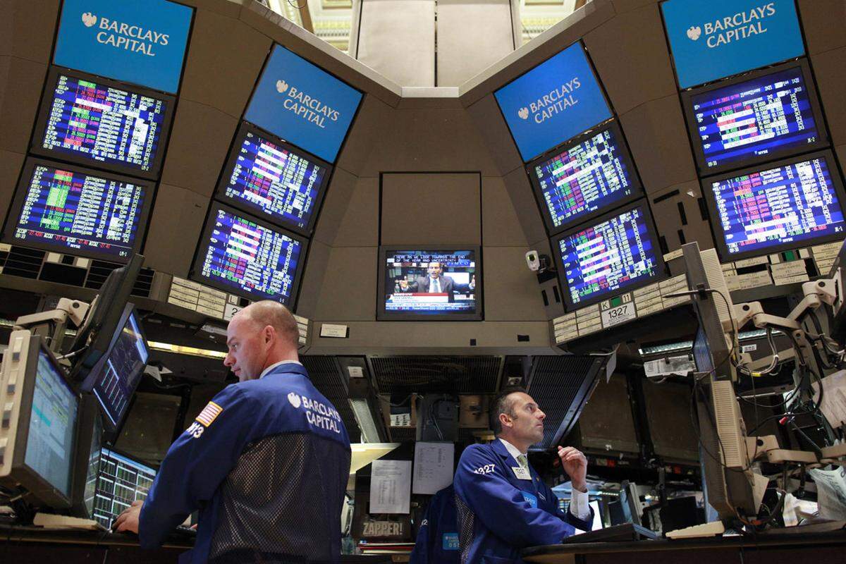 Die New York Stock Exchange ist die weltgrößte Wertpapierbörse und schlicht unter dem Namen "Wall Street" bekannt. Sie ist der Inbegriff des modernen Börsenhandels.