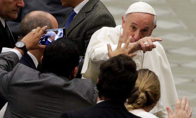 Papst Franziskus leitet die Heiligsprechung einer seiner Vorgänger in die Wege.