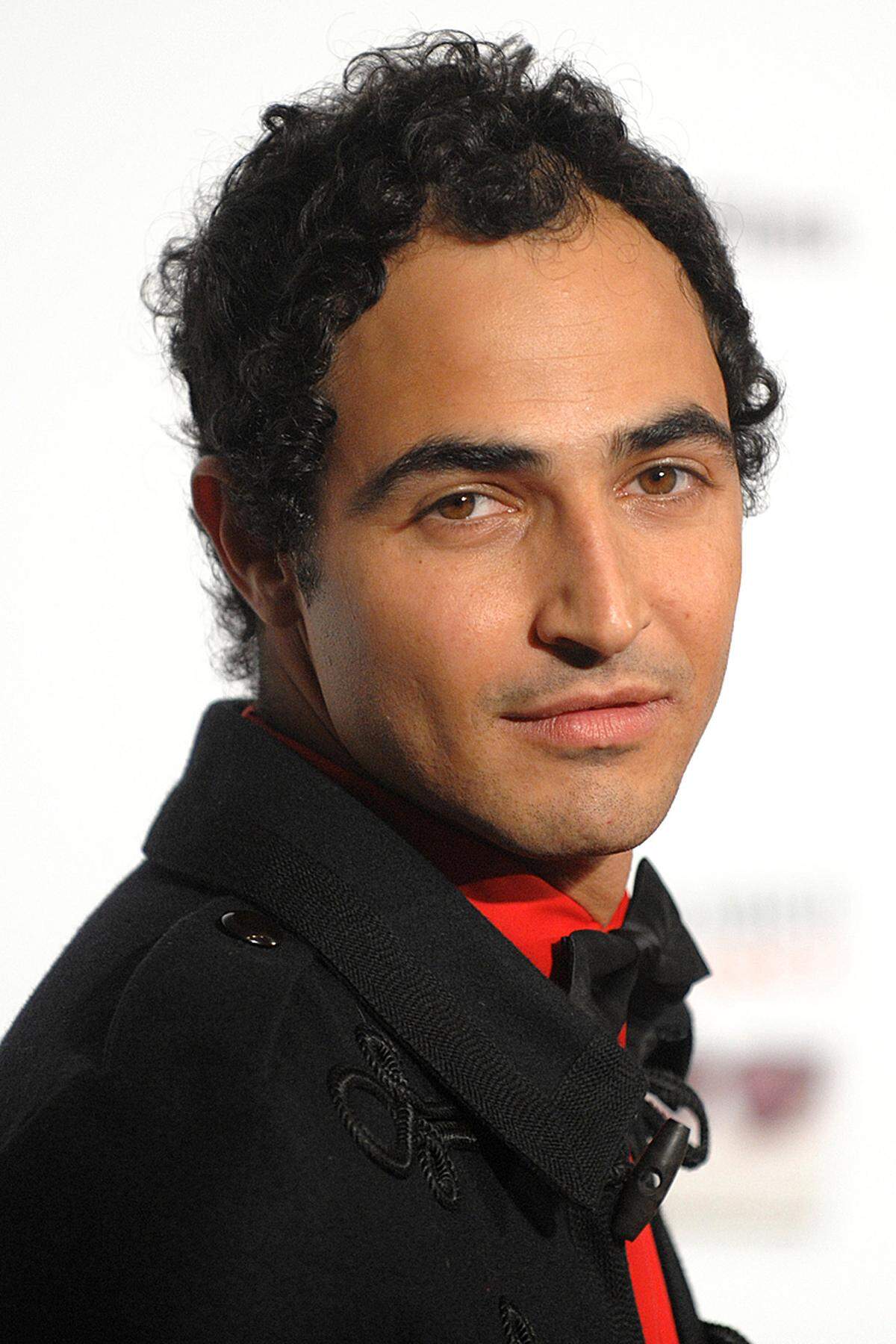 ... und zwar ist er US-Modedesigner Zac Posen.