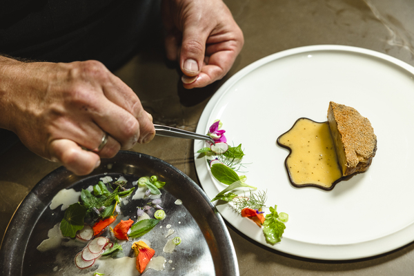 Kindheitstrauma Sellerieschnitzel: Sebastian Franks Sterneversion sieht anders aus. 
