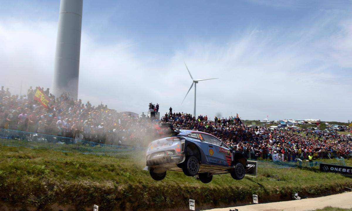 Die Rallye-WM ist zurück in Europa, mit dem Sprünghügel „Salto Da Pedra Sentada" in Portugal wartete für Fans und Fahrer ein echter Klassiker.