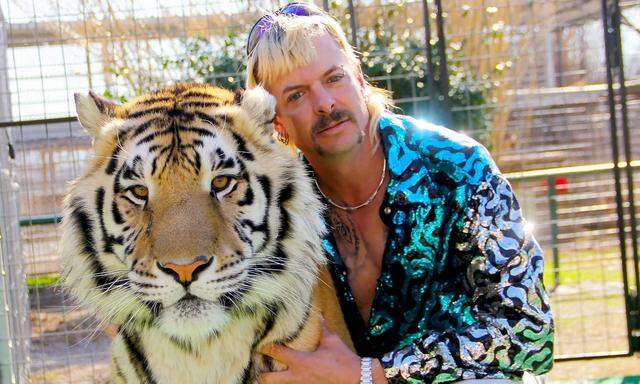 Netflix lancierte die Doku im März 2020. Im Mittelpunkt: der Privatzoo-Betreiber Joe Exotic.