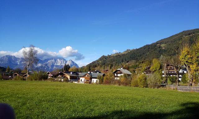 Rund zwei Millionen Euro kostet im Schnitt ein Einfamilienhaus im Bezirk Kitzbühel.