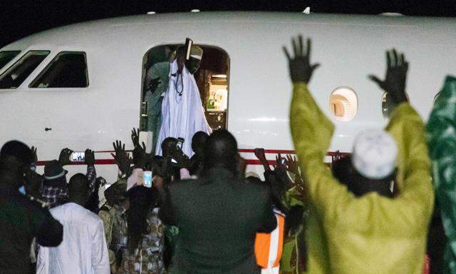 Ex-Präsident Jammeh verließ Gambia