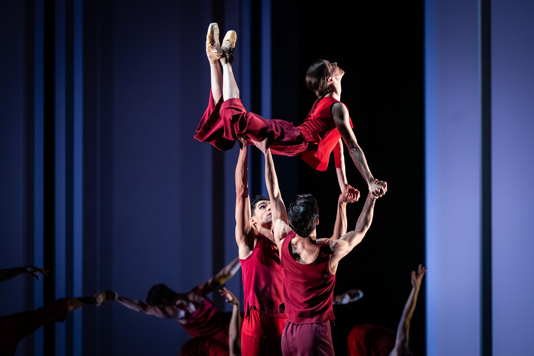 Spitzenschuh und Sneaker: „Visionary Dances“ in der Staatsoper [premium]