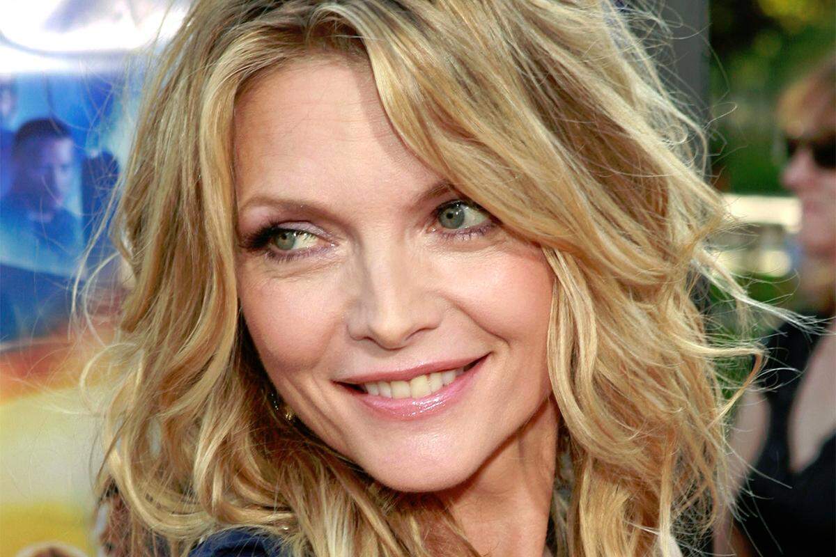 Michelle Pfeiffer spielte mit Glenn Close 1989 nicht nur in "Eine gefährliche Affäre", sie war ebenso wie ihre Kollegin für den Oscar nominiert - allerdings in der Kategorie der besten Nebenrolle. Ihre Hauptrollen-Nominierungen in "Die fabelhaften Baker Boys" und "Feld der Liebe" konnte sie ebenfalls nicht verwerten.