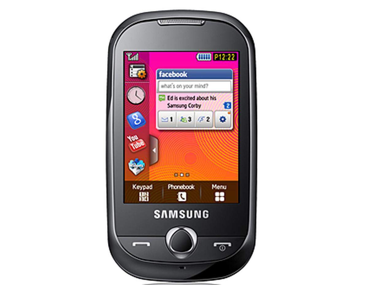 Am Standard-Corby kommt Samsungs Widget-Oberfläche zum Einsatz, die individuell mit verschiedenen Inhalten gestaltet werden kann. Insgesamt stehen drei verschiedene Startbildschirme zur Verfügung, zwischen denen mit einem Fingerwischer gewechselt werden kann. Fotografiert wird mit 2 Megapixel, WLAN und GPS fehlen auch hier.
