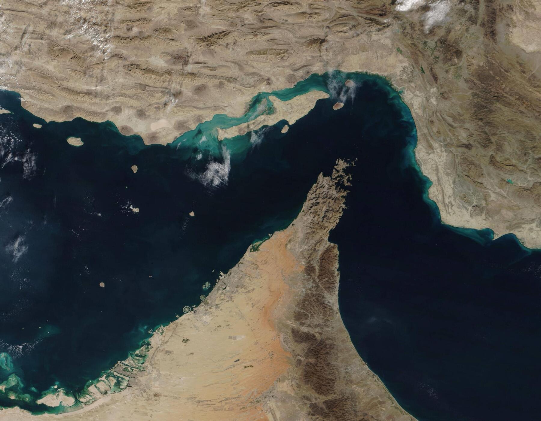 Oil prices fall to pre-Iran war levels amid easing Mideast tensions