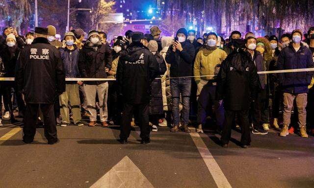 Polizeiaufgebot bei Protesten in Peking.