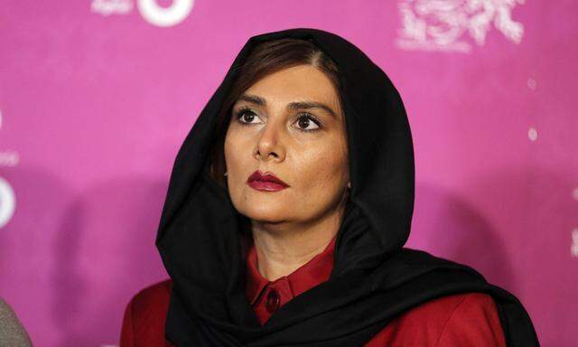 "Egal, was von jetzt an passiert, seid versichert, dass ich bis zum letzten Atemzug an der Seite des iranischen Volkes stehen werde", ließ die Schauspielerin wissen.