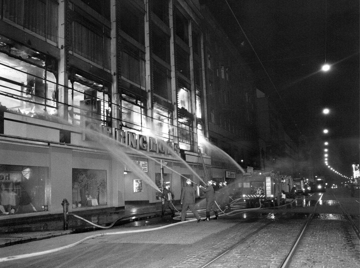 Es war eine der spektakulärsten Brände der Wiener Nachkriegszeit: Am 7. Februar 1979 fing das traditionsreiche Kaufhaus Gerngroß zu brennen an. 