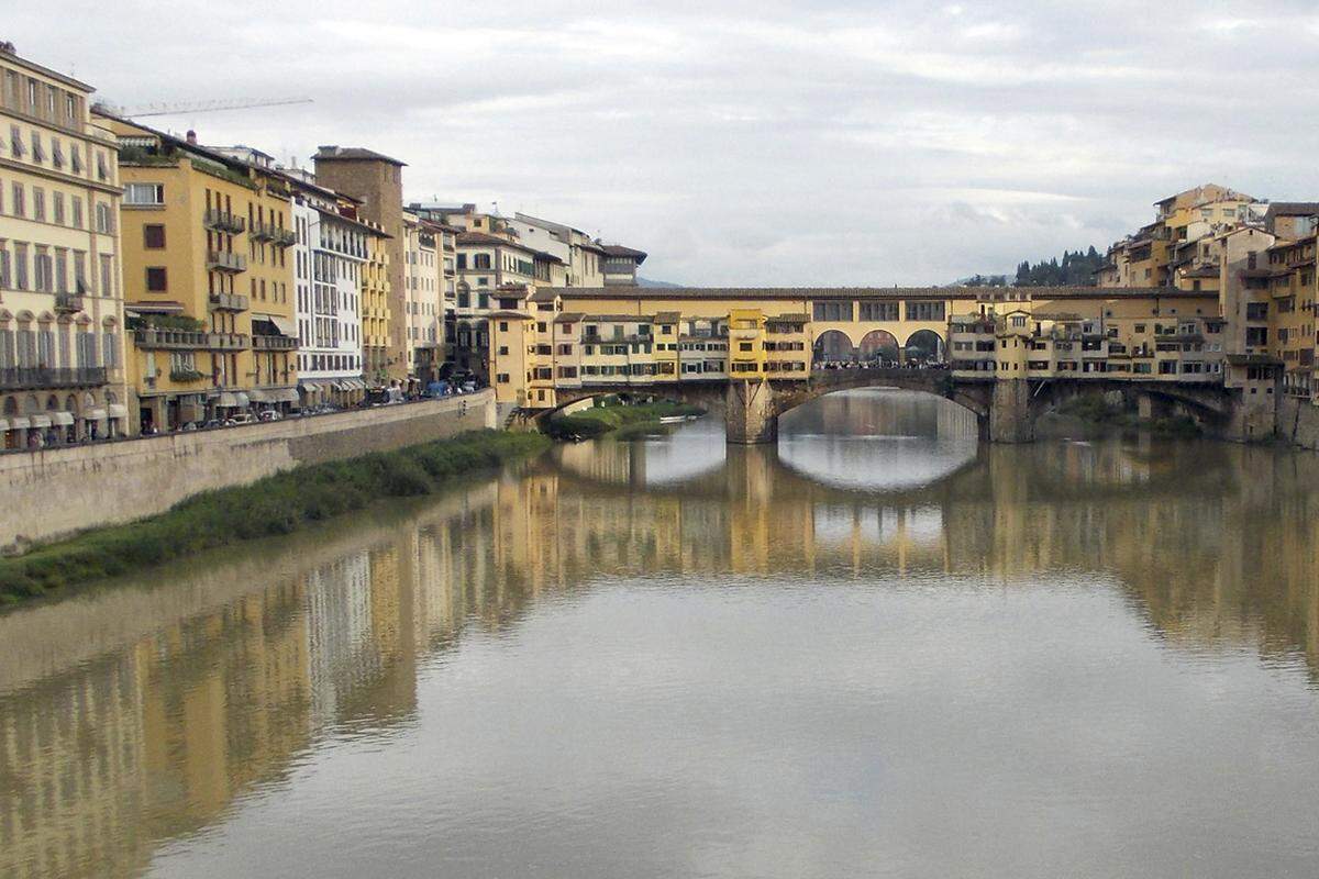 4. FlorenzItalien ist gleich zwei Mal unter den Top 5 vertreten. Zum einen wirke die toskanische Großstadt Florenz wie ein Magnet für Touristen und Geschäftsleute und ...