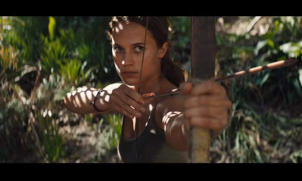 Seit 16. März ist die "Tomb Raider"-Verfilmung im Kino: Die Erwartungshaltung war groß, erfüllt wurde sie aber nicht so ganz. Die burschikose Schwedin Alicia Vikander schlüpgt in die Rolle Crofts – und spielt eine junge Frau auf Selbstfindungstrip. Wie sich das Großbudget-Actionspektakel so sehr auf ihre emotionale Entwicklung einer weiblichen Protagonistin konzentriert, findet "Presse"-Kritiker Arnold nicht wirklich gelungen.  Es werden heuer aber noch viele andere Blockbuster die Chance haben, zu begeistern. Was die Kinogeher erwartet &gt;&gt;&gt;
