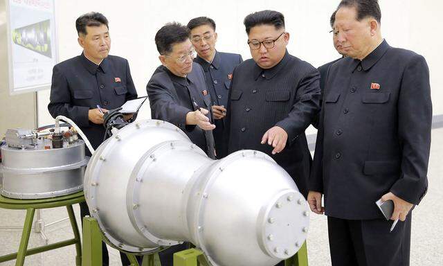  Diktator Kim Jong-un und die Bombe