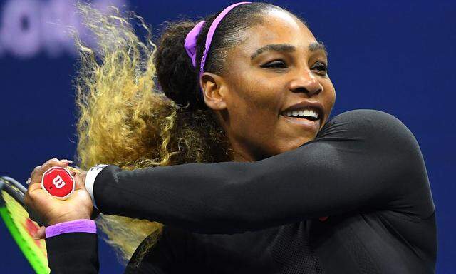 Mit einem Lächeln zum Sieg: Serena Williams fertigte Maria Scharapowa ab.
