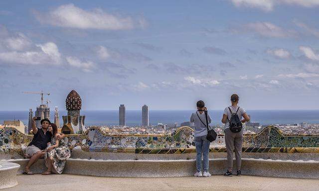 Touristen in Barcelona. 