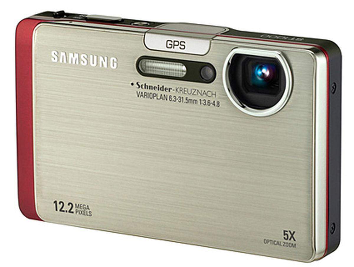 Die Fotos von Samsungs neuer "ST1000" wissen dank GPS, wo sie geschossen wurden und können per WLAN sofort ins Internet gestellt werden. Bluetooth und der Standard DLNA runden das Drahtlos-Angebot ab.Ab Ende August, rund 400 Euro