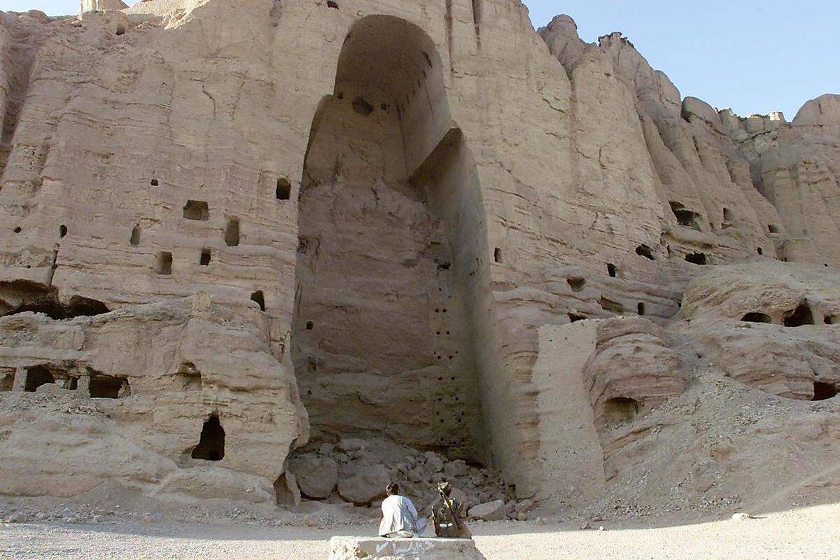 Dem vier Tage andauernden Wüten der Taliban fielen nicht nur die beiden großen Buddhas sondern auch weitere kleinere Statuen zum Opfer.