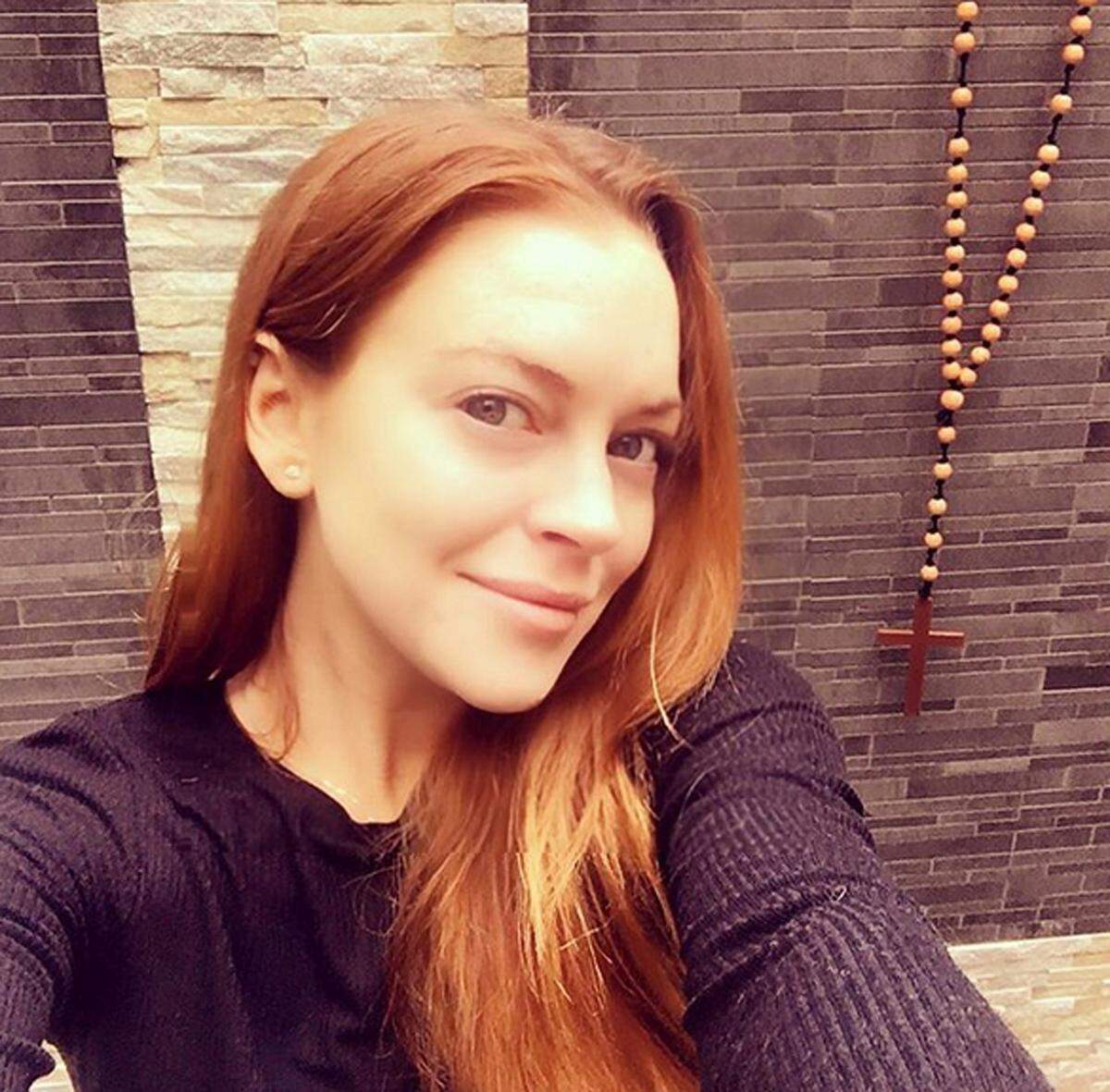 Nach Alkohol- und Drogenexzessen scheint es Lindsay Lohan wieder besser zu gehen. Auf Instagram zeigt sie sich ganz ungeschminkt und kann sich dabei sehen lassen.