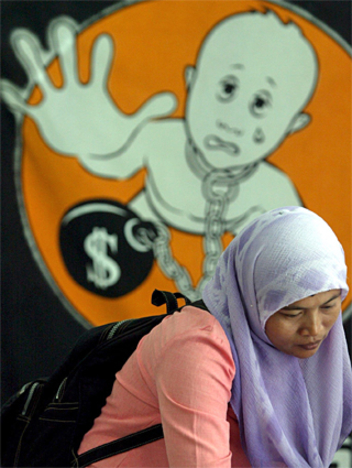 Der jahrelang heftig kritisierte Internationale Währungsfonds (IWF) soll zusätzliches Geld zur Rettung notleidender Länder erhalten.Der IWF könnte einer der großen Profiteure des G-20-Gipfels sein. So soll er bei Hilfen für in Bedrängnis geratene Schwellen- und Entwicklungsländer eine zentrale Rolle spielen.Auch eine engere internationale Kooperation von Aufsichts- und anderen Finanzgremien steht auf dem Programm, etwa ein neues Frühwarnsystem des IWF.