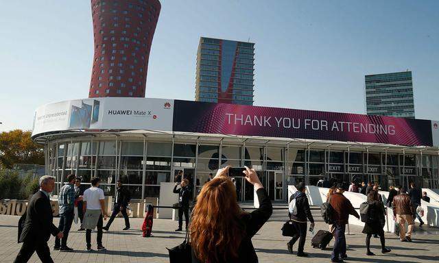 Das Coronavirus bringt die Veranstalter des Mobile World Congress unter Druck (Archivbild von 2019).