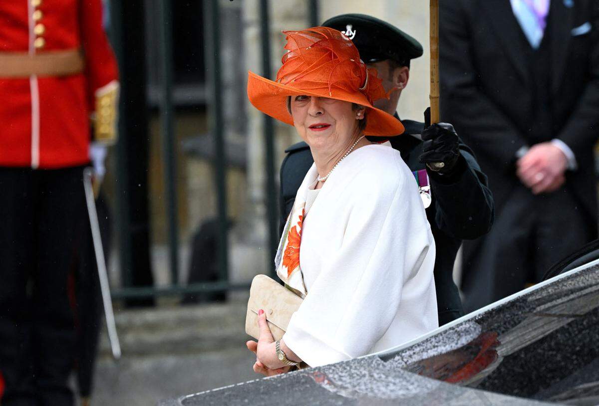 Die ehemalige Premierministerin Theresa May setzte auf orange Akzente. 