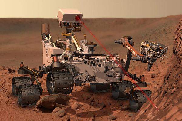 Der sechsrädrige "Curiosity" ist für seine Suche nach Spuren der Grundbausteine des Lebens mit einem chemischen Labor, Videokameras, einem Laserstrahl sowie mit einem über zwei Meter langen Roboterarm und einer Wetterstation ausgestattet. Etwa zwei Jahre soll der Rover über den Roten Planeten rollen. Rund 200 Meter kann er am Tag zurücklegen.