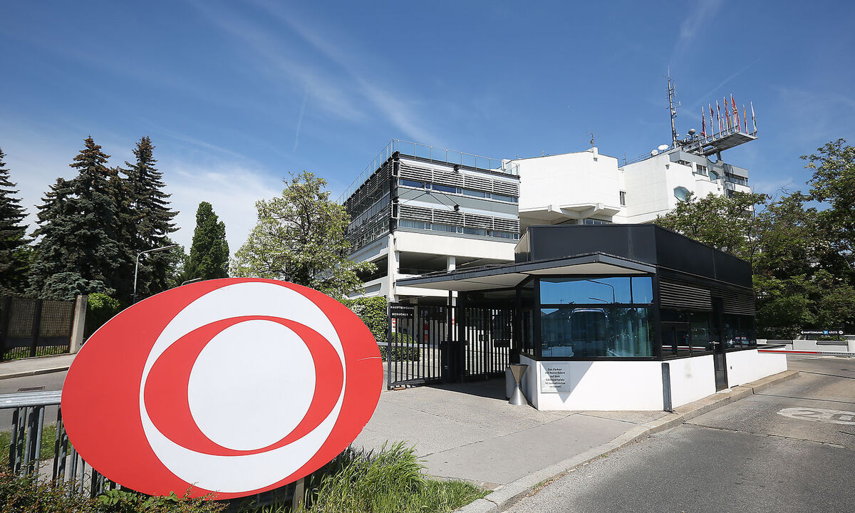 Der ORF hält sein Ranking in den Top 20. Der Staatssender finanziert sich auch aus Rundfunkgebühren, die derzeit wieder heftig diskutiert werden. Laut Urteil des Verwaltungsgerichtshofs 2015 müssen keine Rundfunkgebühren bezahlt werden, wenn Radio oder Fernsehen via Computer konsumiert werden.(Ingenieure/IT: Platz 29)