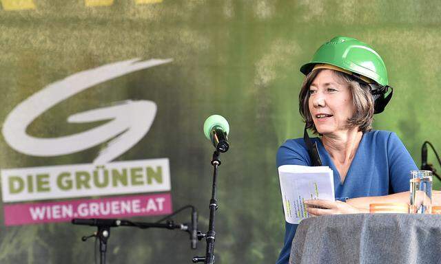 Die Ex-Parteichefin der Grünen, Birgit Hebein.