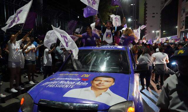 Für 16 Monate Staatschef: Daniel Noboa wird in der Stadt Guayaquil nach seinem Wahlsieg gefeiert.