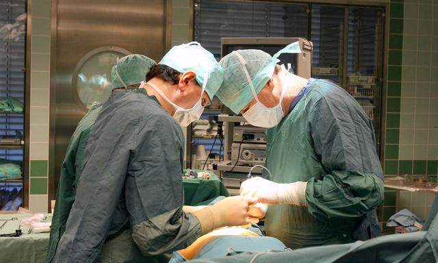 Operationssaal - Operating theatre