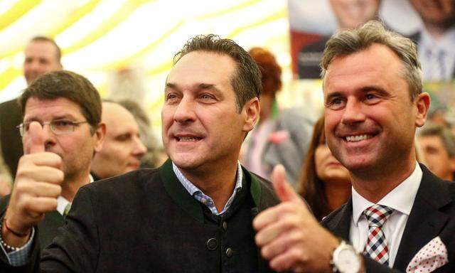 Leader of the Austrian Freedom party Strache and presidential candidate Hofer attend a May Day event in Linz