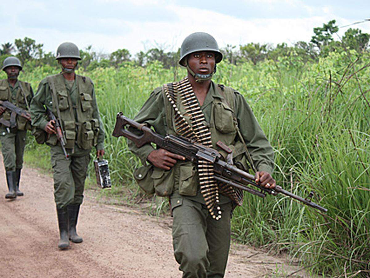 Sie sind besser bewaffnet und ausgebildet als durchschnittliche Soldaten der kongolesischen Streitkräfte.