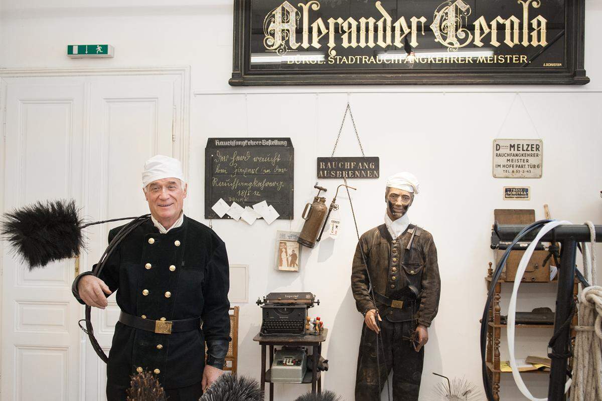 Seit 1985 erzählt Josef Stern die Geschichte seines Berufsstands. www.rauchfangkehrermuseum.at