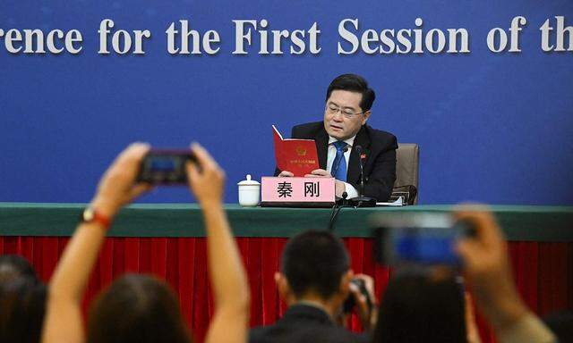 Chinas neuer Außenminister Qin Gang während seiner ersten Pressekonferenz anlässlich der Tagung des Nationalen Volkskongresses.